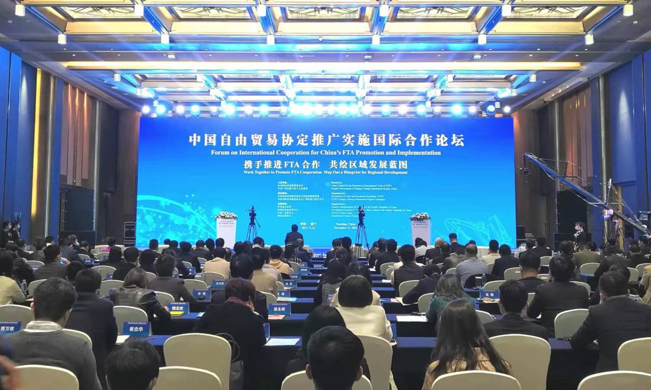 探索自由之光，来灯自由的论坛之旅来灯自由论坛诗象