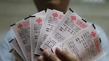 今晚香港开奖结果，揭秘彩票背后的故事与期待香港今晚开奖结果出来吗