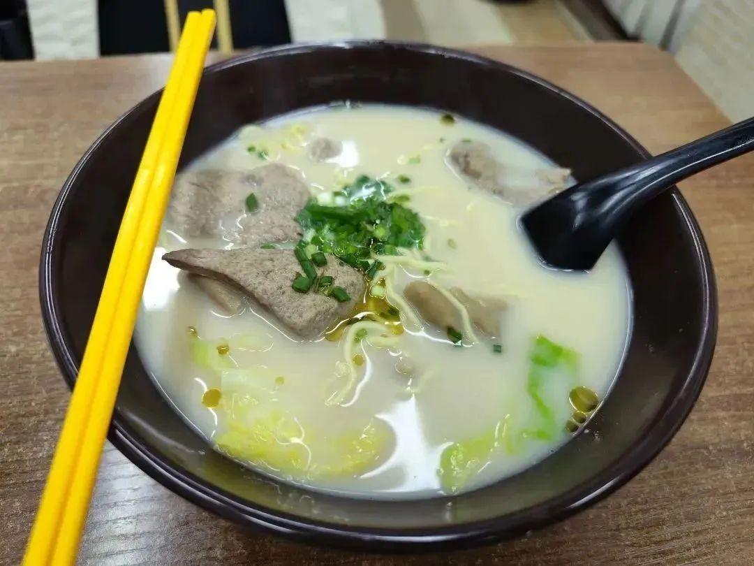 澳门今晚精准一码，揭秘与警示的双重奏鸣曲—理性看待彩票投注，切勿沉迷其中！澳门今晚精准一码发财