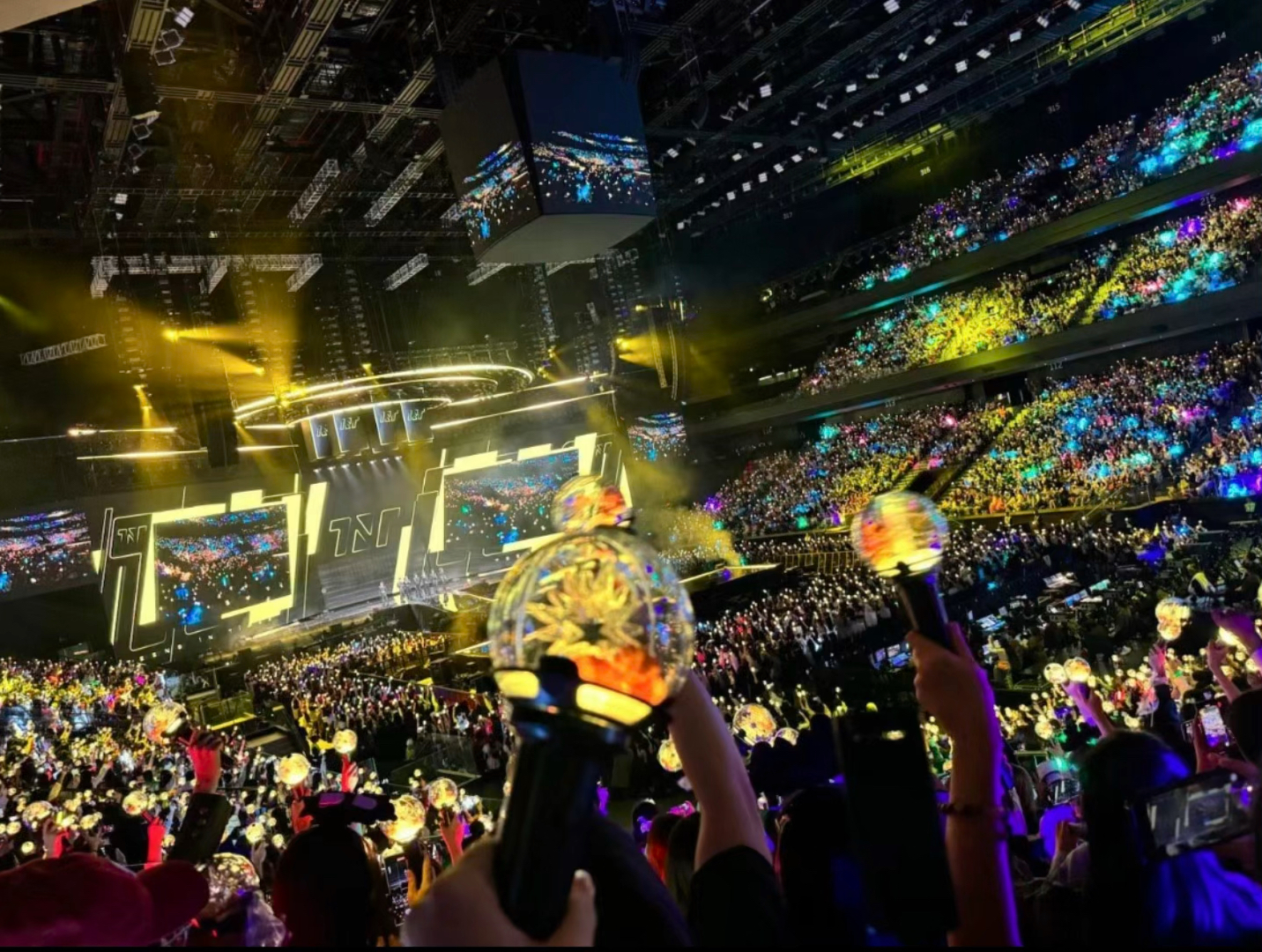 澳门6月演唱会盛况回顾，最新版视频全记录，音乐与光影的璀璨之夜澳门6月5日演唱会